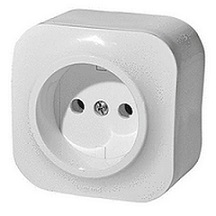 Розетка Legrand Quteo белая наружная телефонная+компьютерная RJ11+RJ45 категория 5 UTP (782221)