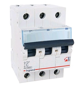 Выключатель Legrand трехполюсный автоматический 25А C TX3 6кА (404058)